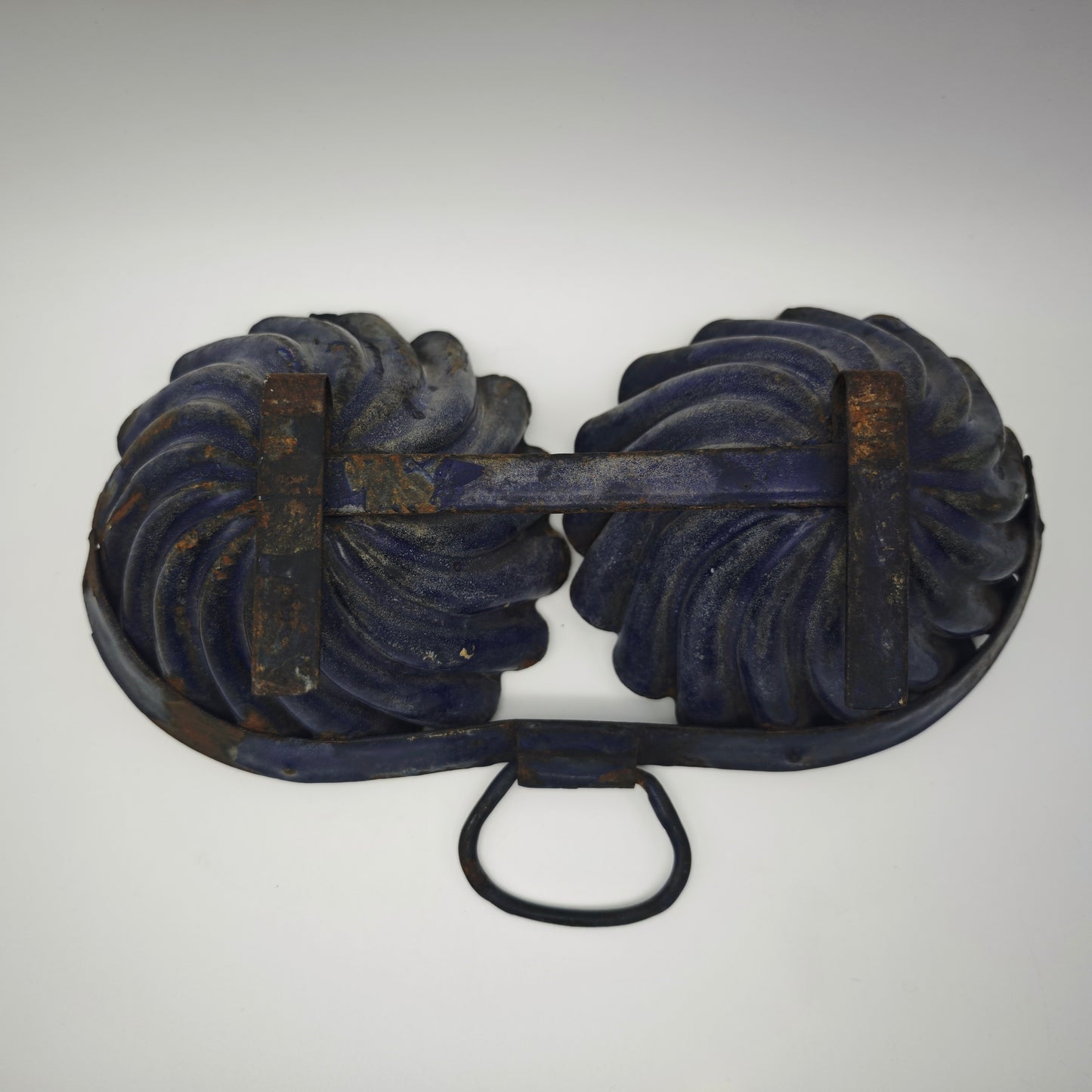 Antike Doppelform Emaille um 1900 blau weiß Pudding Gugelhupf Pastete Eisen