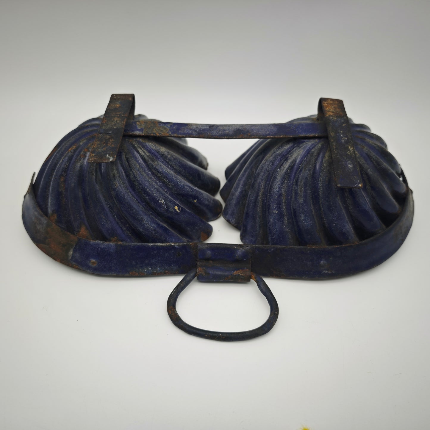 Antike Doppelform Emaille um 1900 blau weiß Pudding Gugelhupf Pastete Eisen