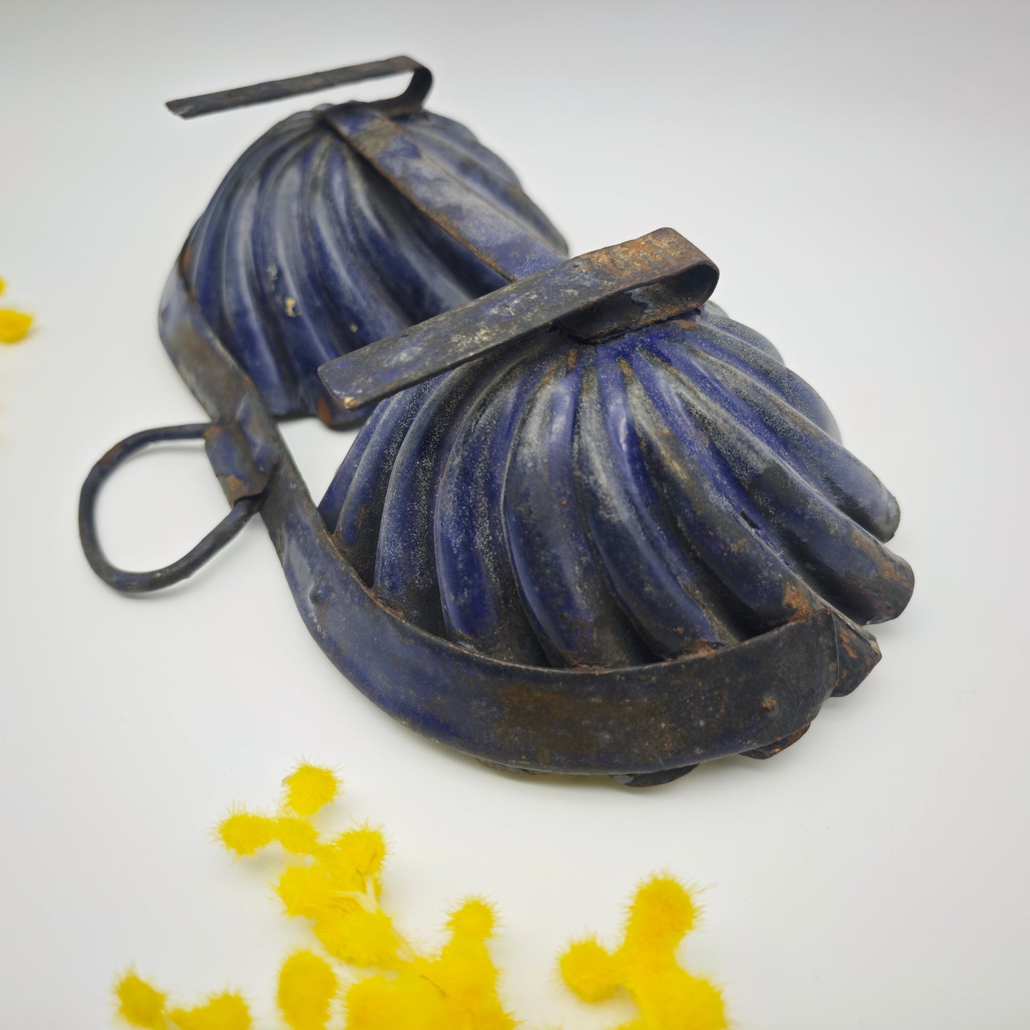Antike Doppelform Emaille um 1900 blau weiß Pudding Gugelhupf Pastete Eisen
