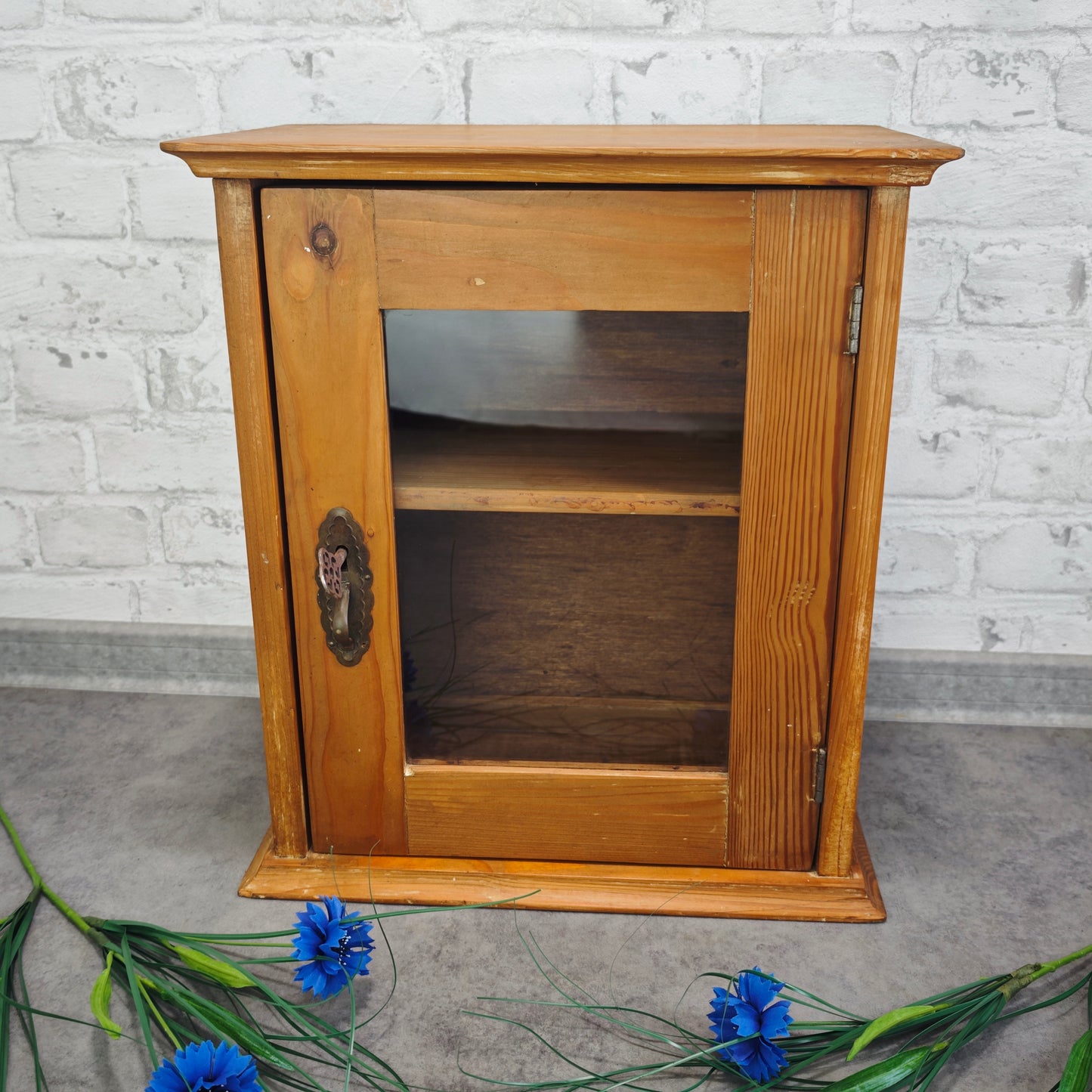 Vintage Holz Hängeschränkchen mit Glastür Wandschrank 38×23×43 cm abschließbar mit Schlüssel Medizinschrank