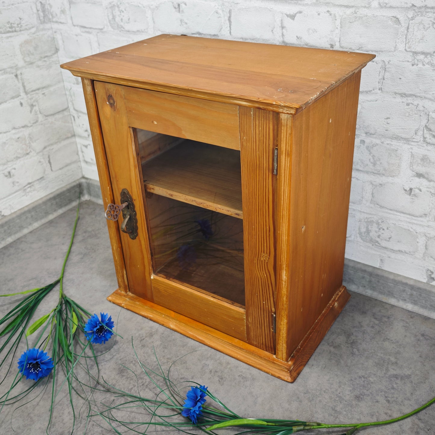 Vintage Holz Hängeschränkchen mit Glastür Wandschrank 38×23×43 cm abschließbar mit Schlüssel Medizinschrank