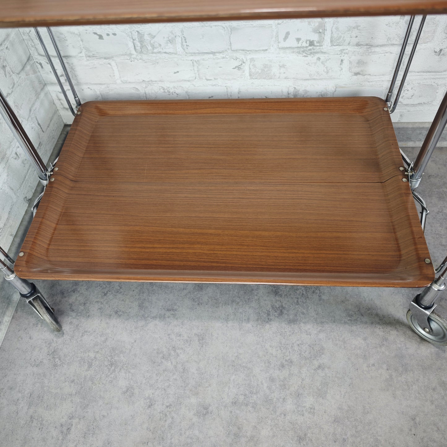 Dinett Servierwagen klappbar Bremshey Barwagen braun Chrom Rollen Midcentury Vintage Rollwagen Beistelltisch Teewagen