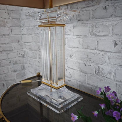 Vintage Tischlampe Acrylsäule mit Schirm 80er Jahre Art Deco Hollywood Regency Lucite Leuchte Acryl Glas Optik mit Goldakzenten