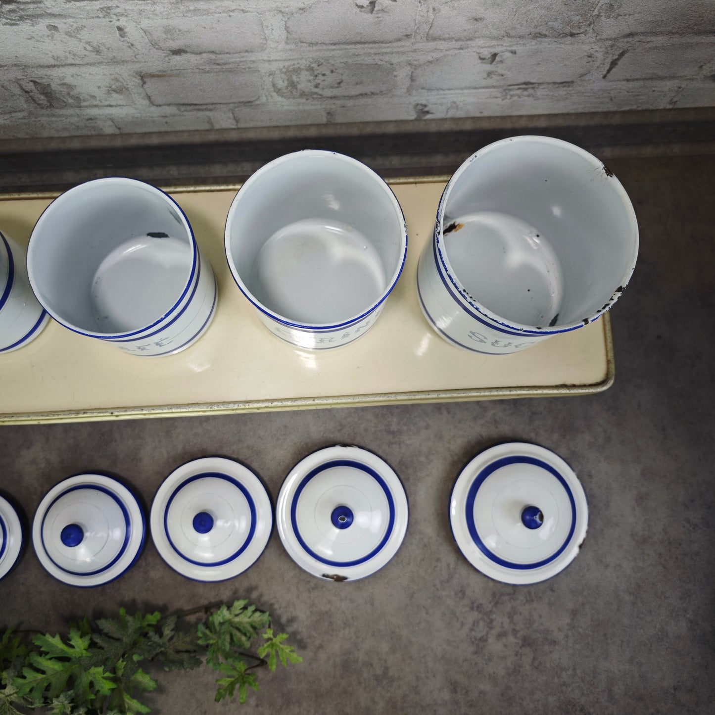 Antike Emaille Vorratsdosen Set 6 Stück blau weiß französisch Vorratsbehälter Vintage Landhaus Küche Cottagecore Dosen
