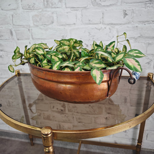 Antike Kupfer Jardiniere oval mit weißen blauen Keramikgriffen 40 cm Pflanzgefäß Vintage Deko