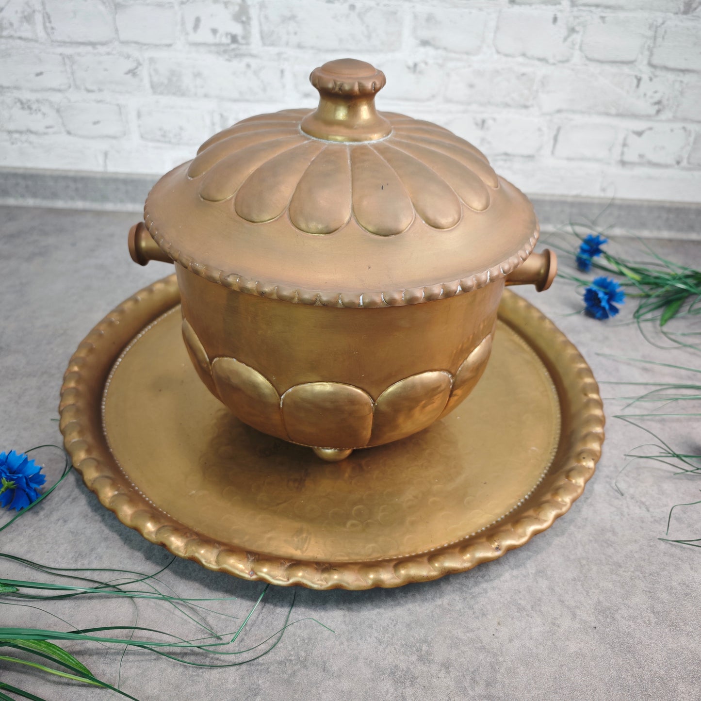 Antiker Bowletopf mit Tablett Messing EG Co. Ø 50 cm Jugendstil Art Deco dekorativ