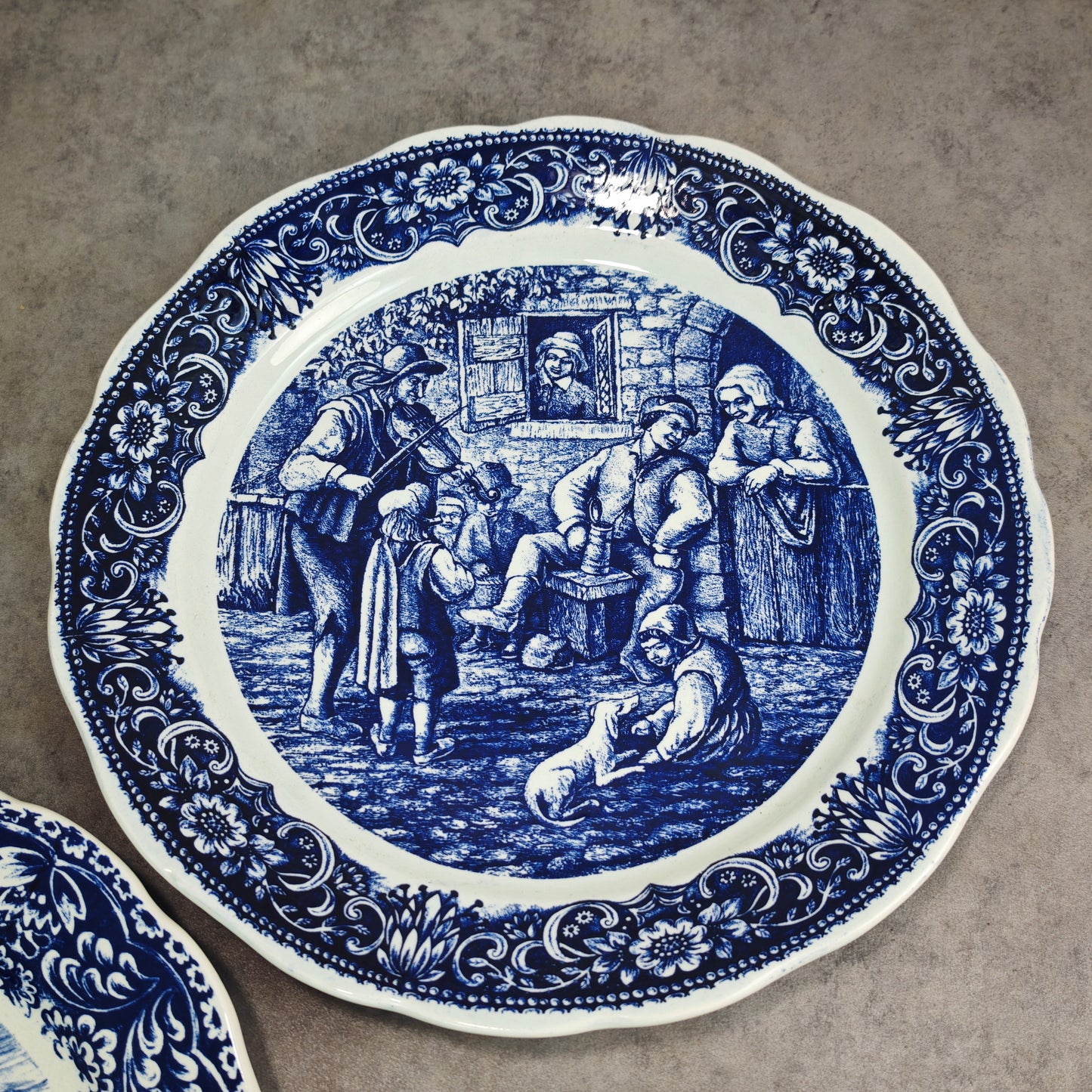 Boch Frères Wandteller Set blau-weiß Delft Bauernmotiv & Pfeifenraucher 35 cm Porzellan