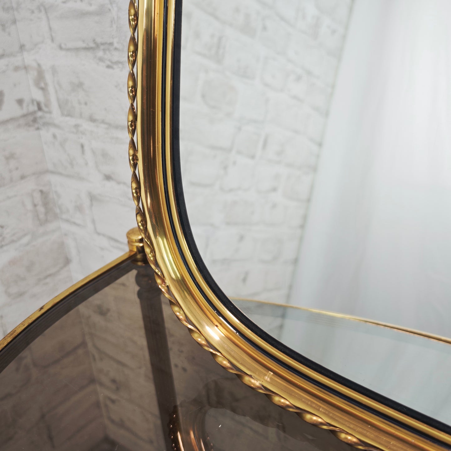 Spiegel mit Messingrahmen goldfarben Mid Century Hollywood Regency hochkant oder quer aufhängbar