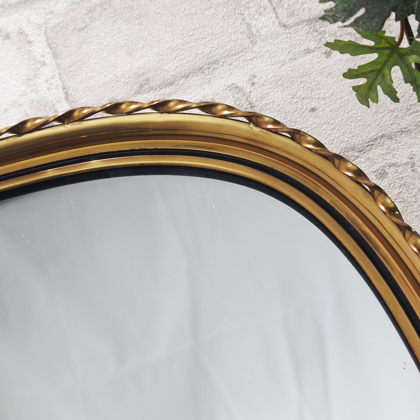 Spiegel mit Messingrahmen goldfarben Mid Century Hollywood Regency hochkant oder quer aufhängbar