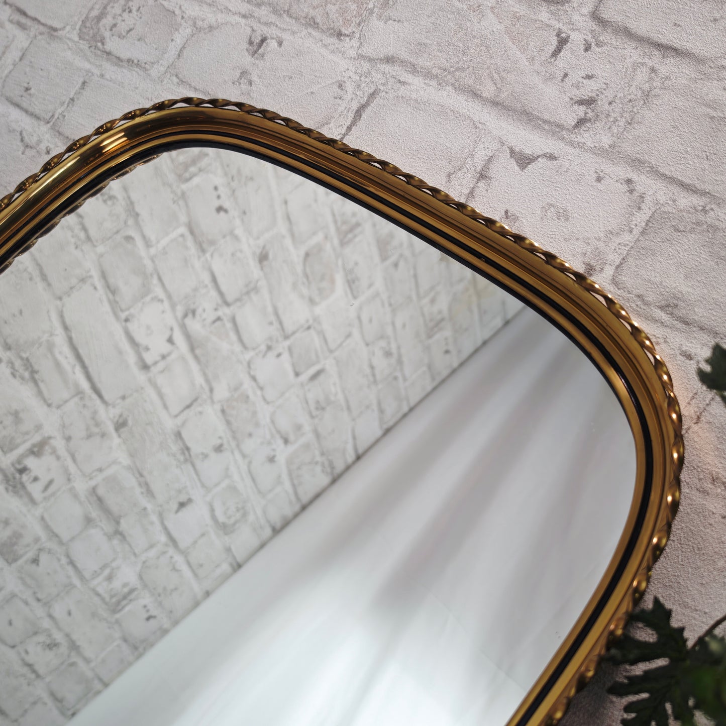 Spiegel mit Messingrahmen goldfarben Mid Century Hollywood Regency hochkant oder quer aufhängbar