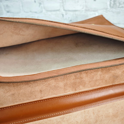 Ledertasche Aktentasche braun Lehrertasche aus Leder mit Messingverschlüssen, Lehrertasche mit drei Innenfächern