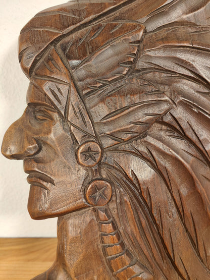 Wandrelief Holz geschnitzt Indianer Büste Häuptling Profil Wand Deko American Native Tribe Headdress Federn Kopfschmuck Handarbeit Wandmaske