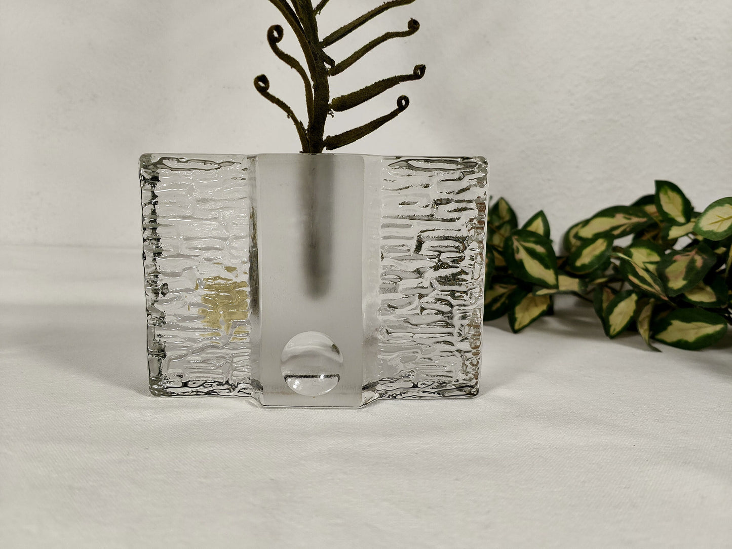 Blockvase Walther Design Glas Vase Eisglas brutalistisch 70er Handarbeit Solifleur Ikebana Einzelblüte Einzelblume space age Minimalismus