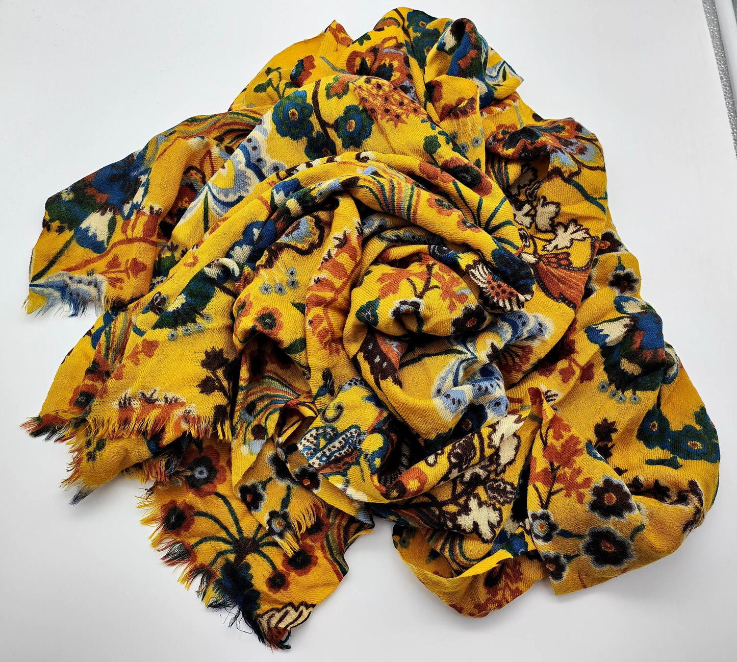 Schal Paisley senfgelb Pashmina floral multicolor Herbst Blumen Tuch Wendeschal Foulard Schaltuch Halstuch Umschlagtuch Schultertuch Fransen