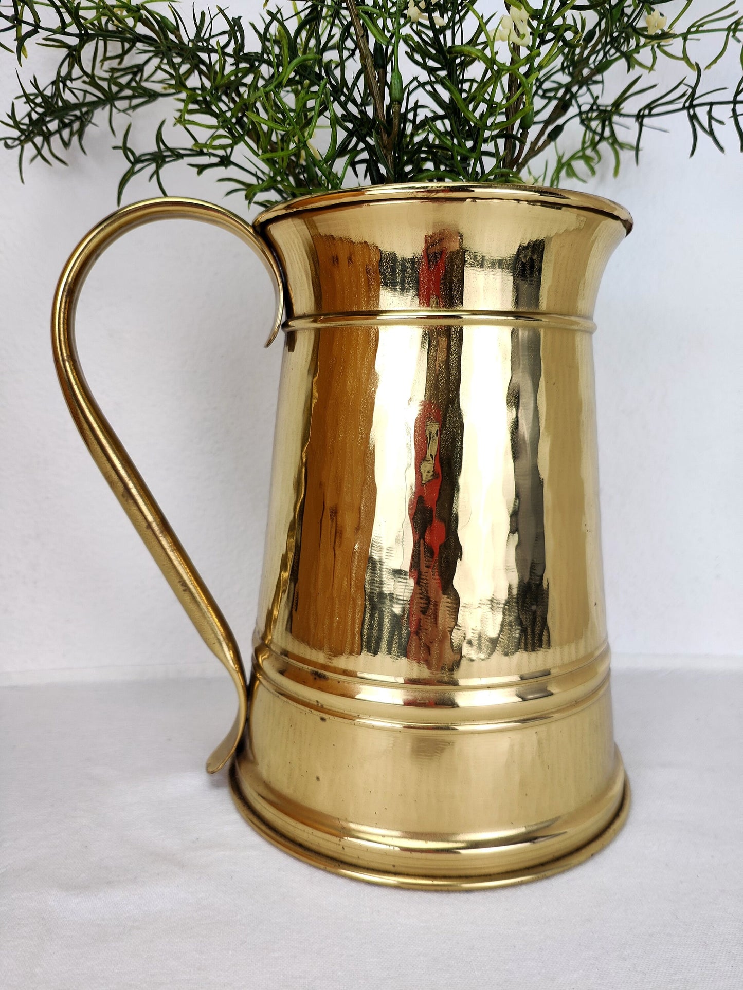 Messing Kanne Vase goldfarben massiv Krug Henkel 22 cm Tasse Humpen Pflanzgefäß Regency goldfarben Henkelvase Nostalgie cottage Weihnachten