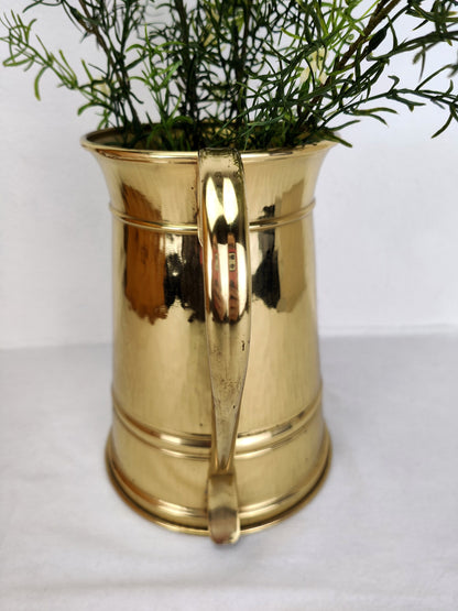 Messing Kanne Vase goldfarben massiv Krug Henkel 22 cm Tasse Humpen Pflanzgefäß Regency goldfarben Henkelvase Nostalgie cottage Weihnachten