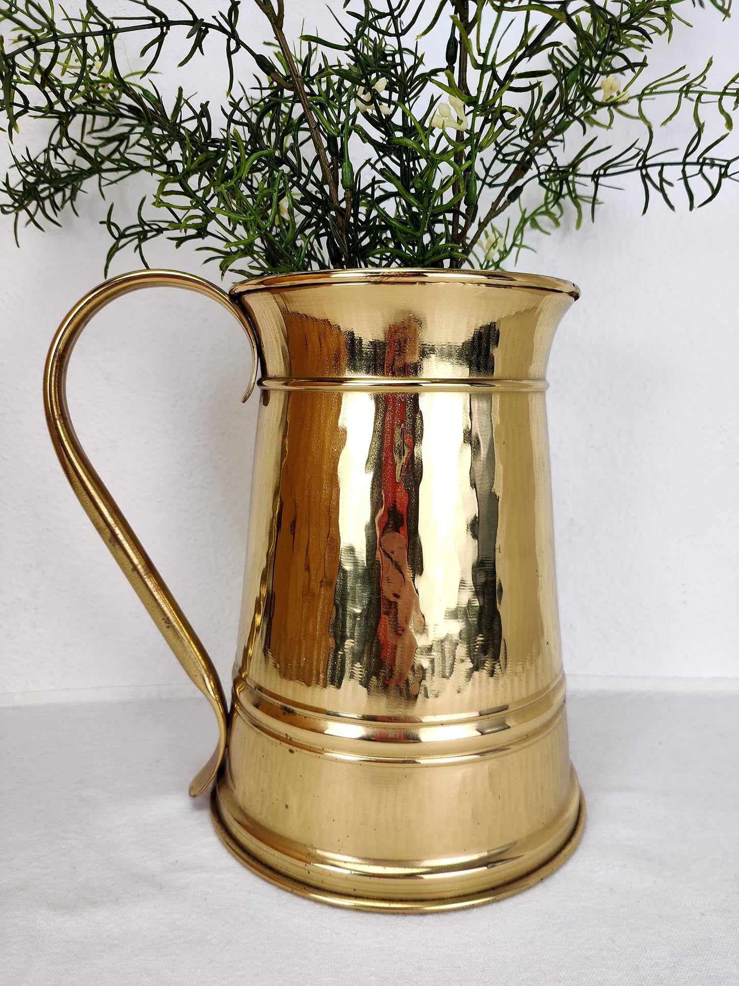 Messing Kanne Vase goldfarben massiv Krug Henkel 22 cm Tasse Humpen Pflanzgefäß Regency goldfarben Henkelvase Nostalgie cottage Weihnachten