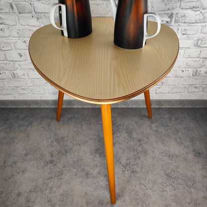 Nierentisch 1950er Jahre Dreibein Tripod Beistelltisch Tisch Niere Küchentisch Resopal Cocktailtisch Blumentisch Midcentury vintage 50ies